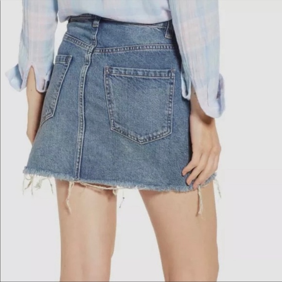 Free People We The Free Zip It Up O-Ring Denim Mini Skirt Sz 24 - Picture 2 of 8